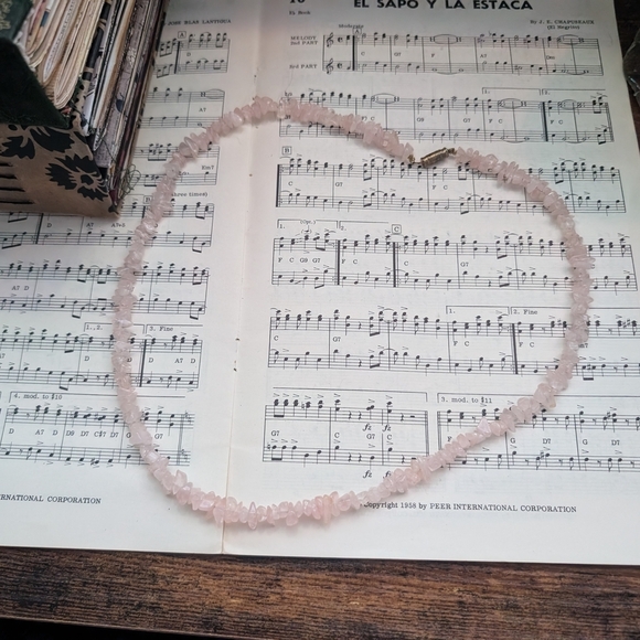 Vintage Rose Quartz Necklace - Picture 2 of 8